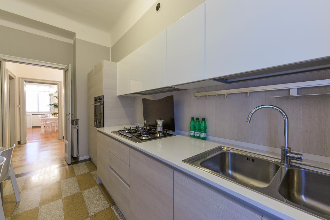 Adelaide Central Apartment Milan Luaran gambar