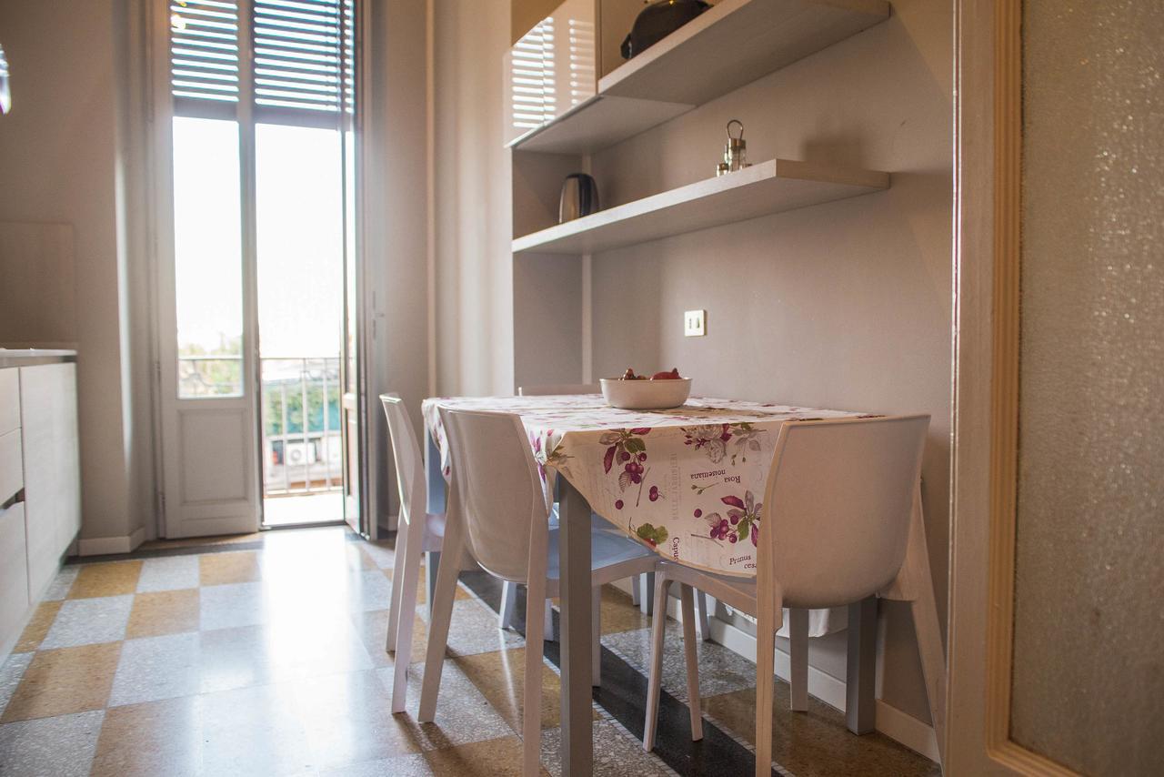 Adelaide Central Apartment Milan Luaran gambar