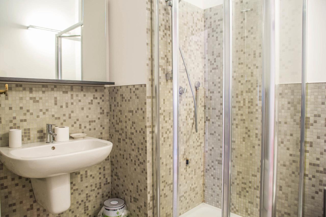 Adelaide Central Apartment Milan Luaran gambar